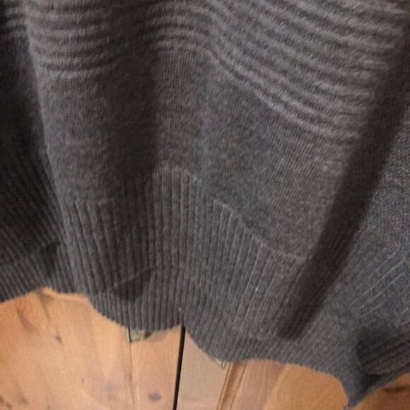 Merino Wool tunik sweater, size M/L, Very Good condition ! - Picture 5 of 6